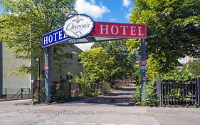 Queens Park Hotel